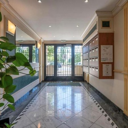 Appartement Castle - 10 Minutes De Disney Bussy-Saint-Georges Dış mekan fotoğraf