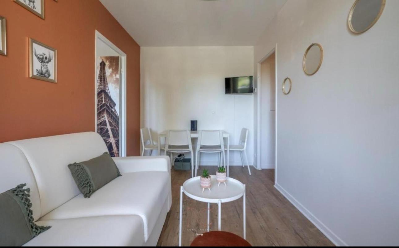 Appartement Castle - 10 Minutes De Disney Bussy-Saint-Georges Dış mekan fotoğraf
