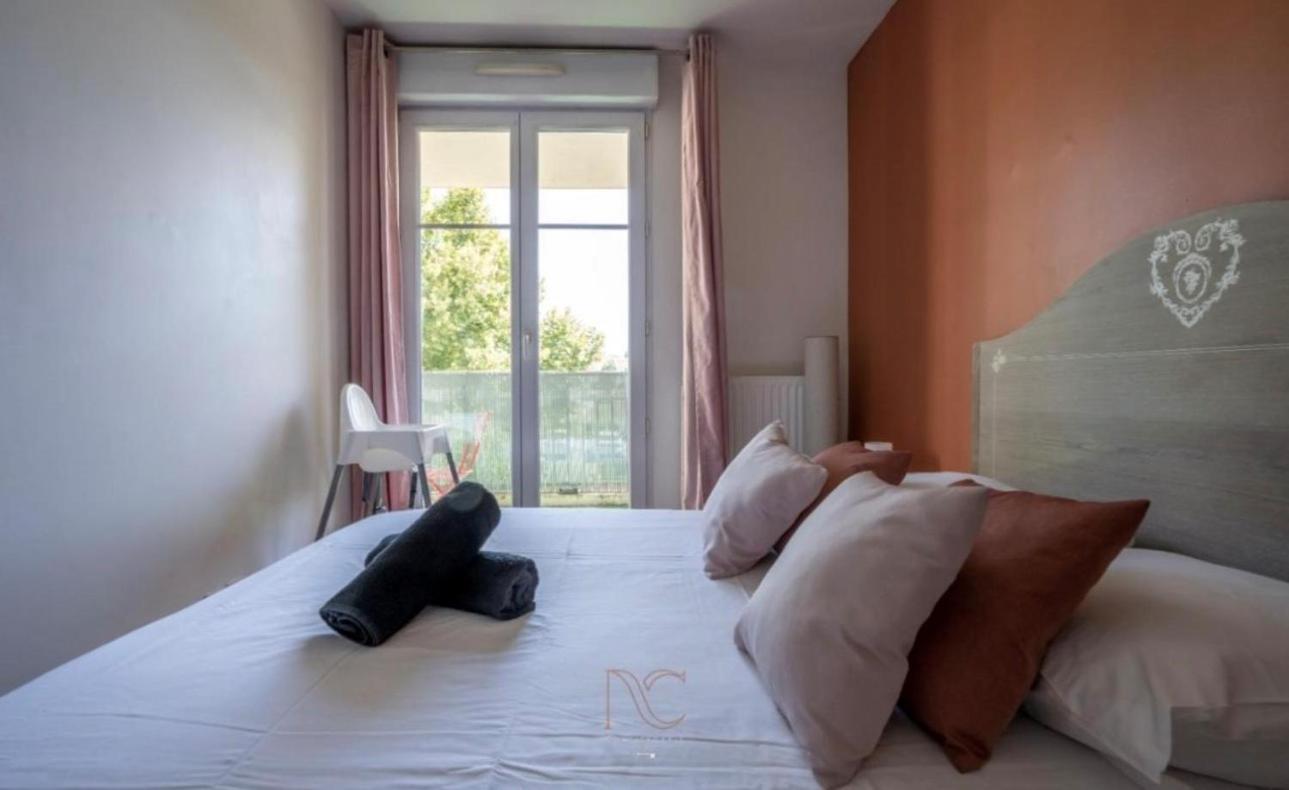Appartement Castle - 10 Minutes De Disney Bussy-Saint-Georges Dış mekan fotoğraf