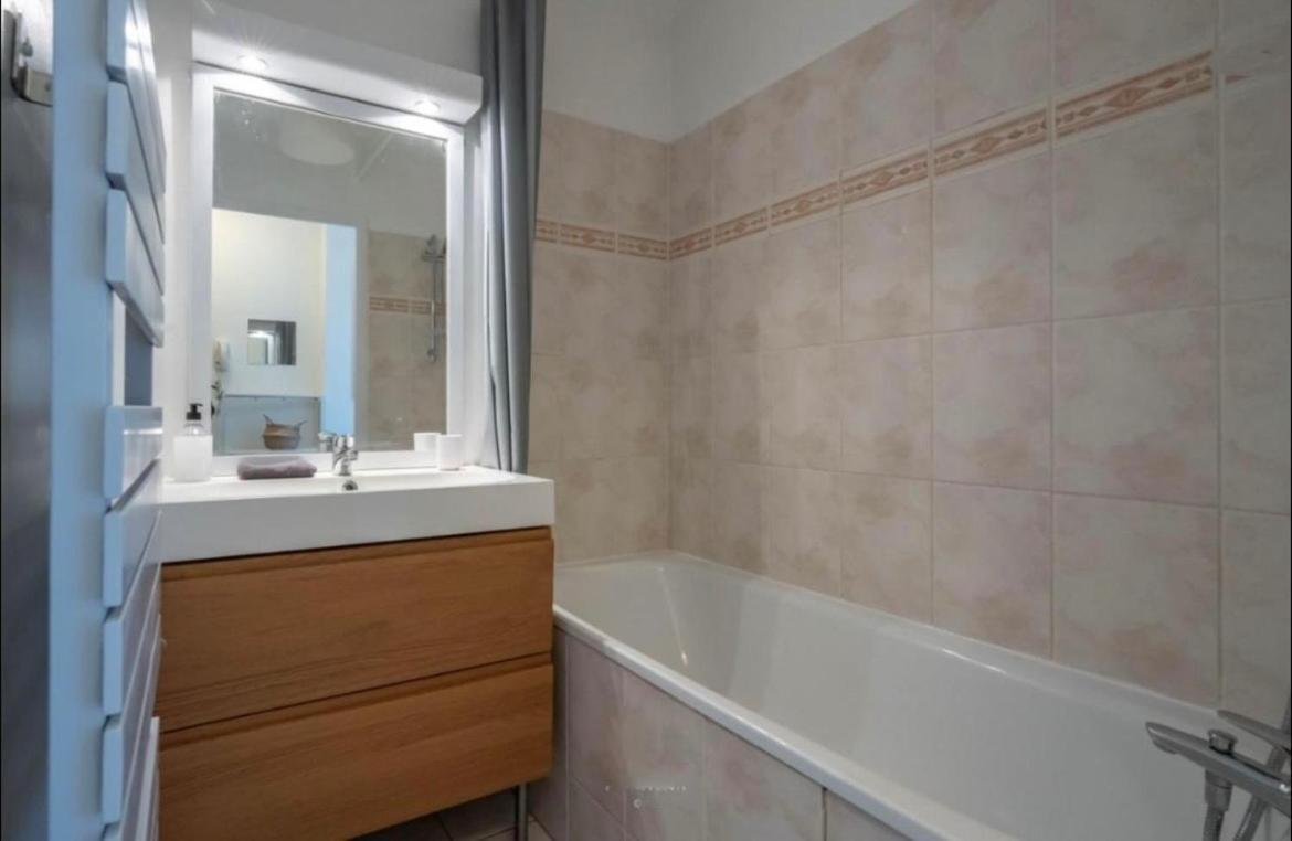 Appartement Castle - 10 Minutes De Disney Bussy-Saint-Georges Dış mekan fotoğraf