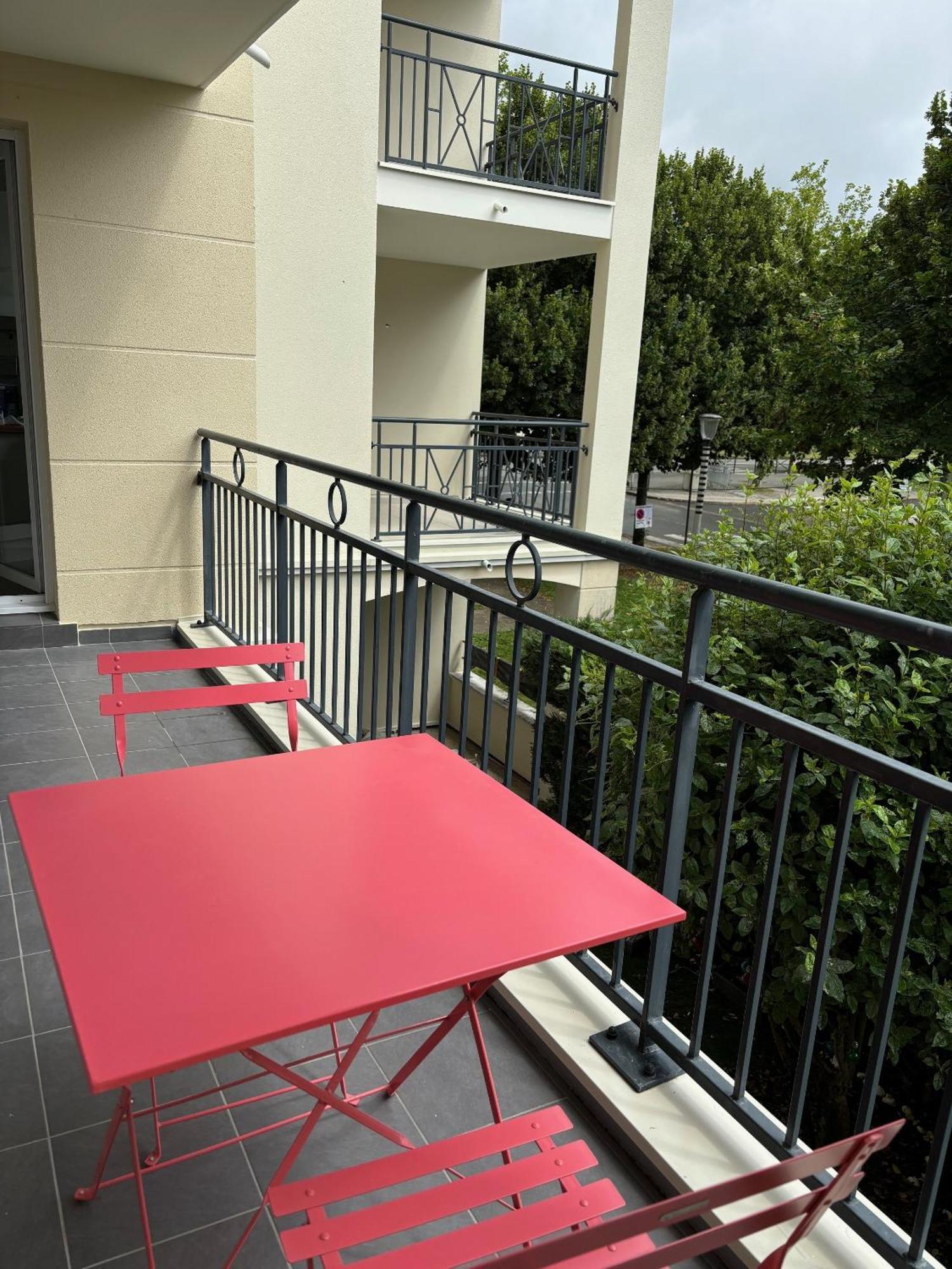 Appartement Castle - 10 Minutes De Disney Bussy-Saint-Georges Dış mekan fotoğraf